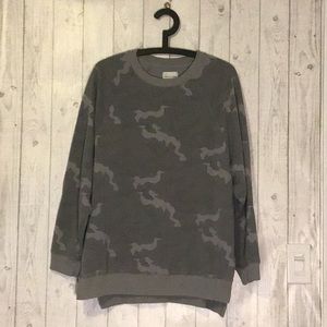Women’s M American Eagle Jegging Fit Distressed Camo Sweatshirt